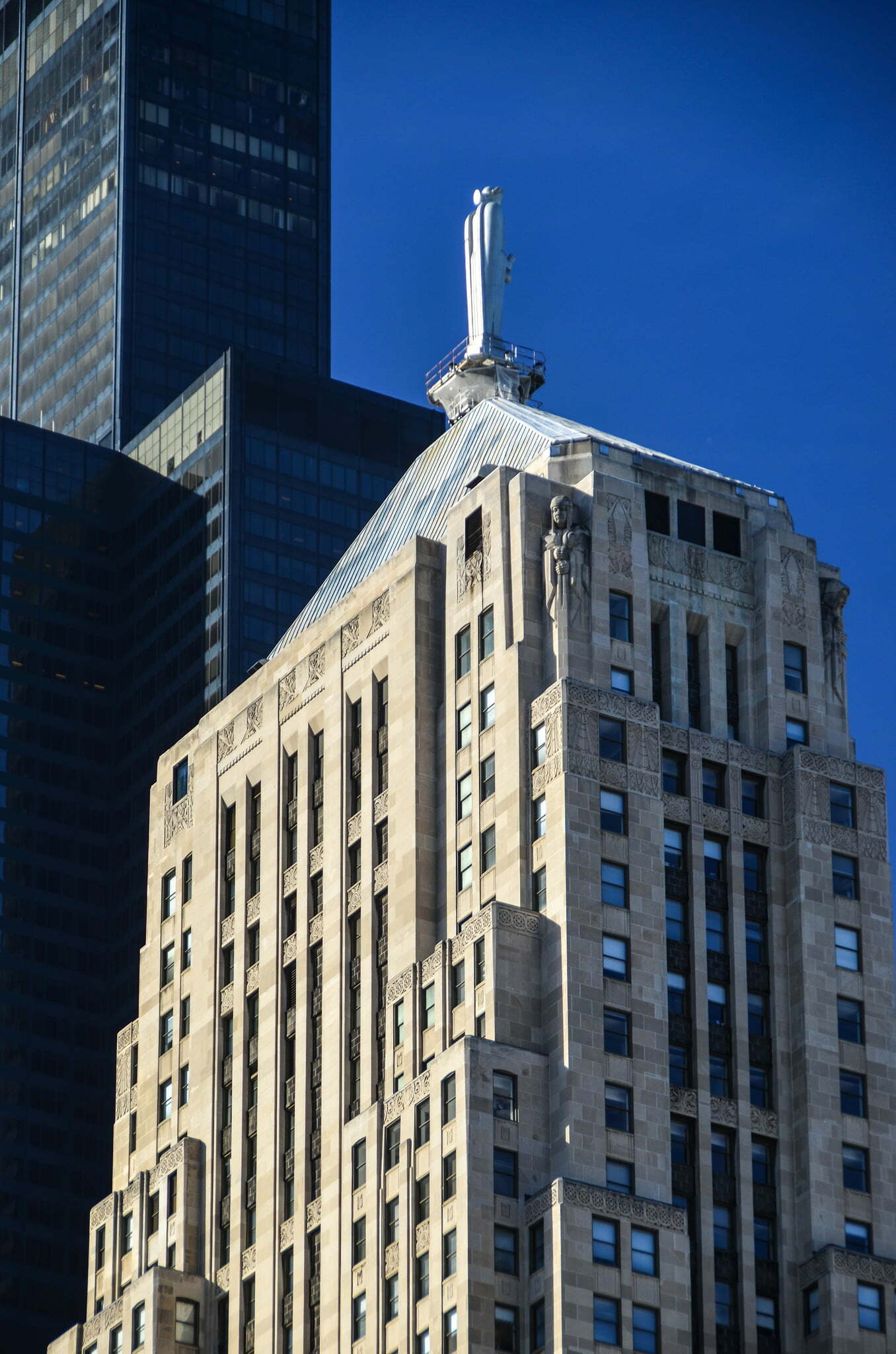 Stature of Ceres, goddess of grain, by artist John Storr atop Chicago Board of Trade Building, 1930, Holabird & Root 141 W. Jackson Blvd. Photo Credit: Eric Allix Rogers